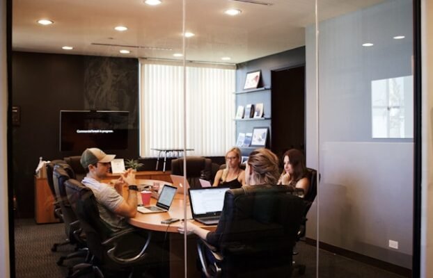 Les avantages de travailler avec une agence digitale à Andrézieux-Bouthéon
